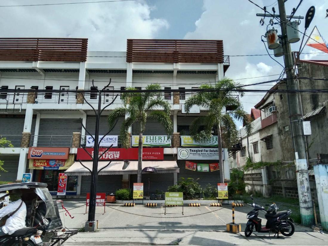 Larawan ng branch 1 ng 3