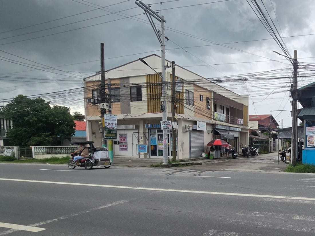 Larawan ng branch 2 ng 2